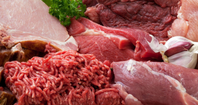 فوائد و أضرار اللحوم الحمراء