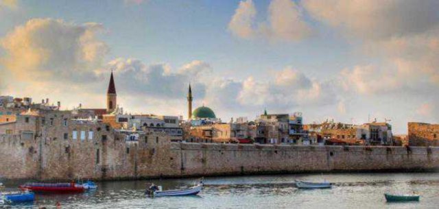 مدينة عكا الفلسطينية المحتلة قبلة سياح الشرق الأوسط