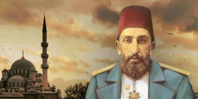 عبد الحميد الثاني السلطان الذي انتهت في عهده الدولة العثمانية